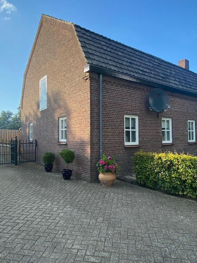 Op Ut Schoor Apartment Sint-Oedenrode Екстериор снимка
